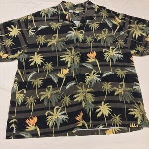 Tommy Bahama Black and Green Tropical 100% Silk Camp Shirt, EUC Men's Shirt XXL